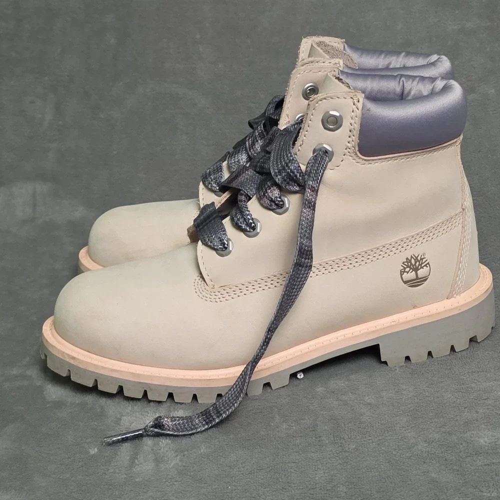 Timberland  Premium 6 in Waterproof  Pink Nubuck‎ Youth  Boots Size 3 VGC